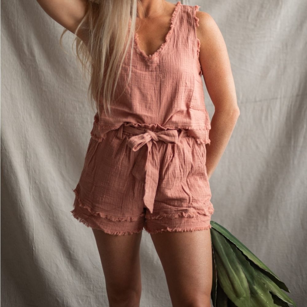 "new in" women's top and shorts set size large, blush pink